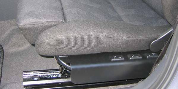 Recaro-Sitz auf der elektrischen Sitzverstellung Recaro-Sitz auf der elektrischen Sitzverstellung