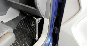 Halter-im-Fussraum_Milford-Personenlift.jpg