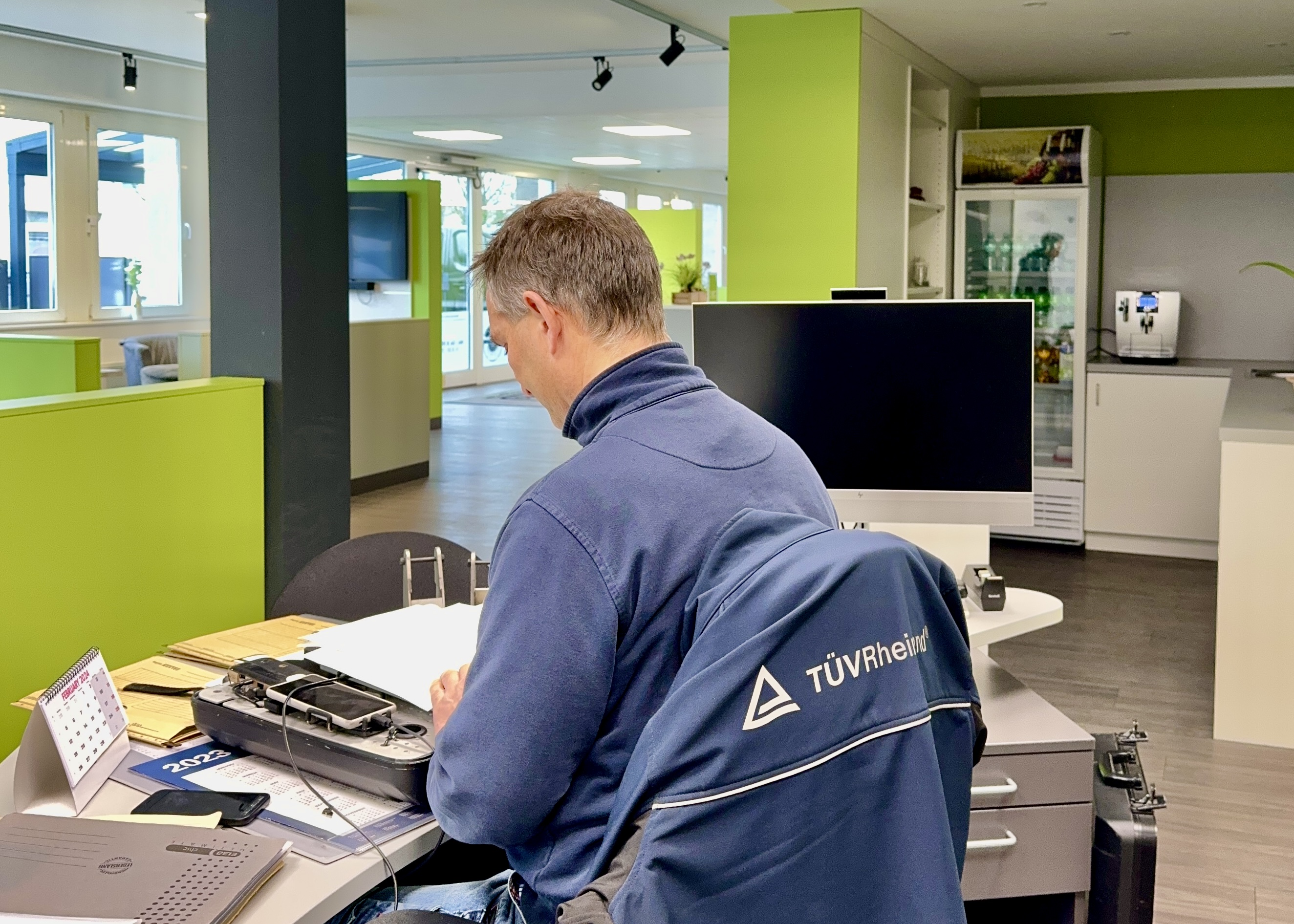 Alle Fahrzeugumbauten werden zudem vom TÜV Rheinland abgenommen.