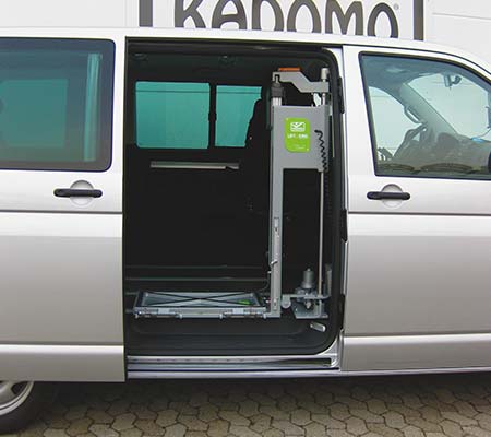 Trittstufen zum leichten Einstieg in Kleinbusse - KADOMO GmbH