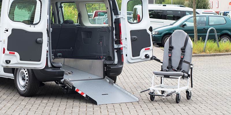 Tragestuhl für Rolli-In®-Heckeinsteiger für mehr Möglichkeiten Tragestuhl für Rolli-In®-Heckeinsteiger für mehr Möglichkeiten