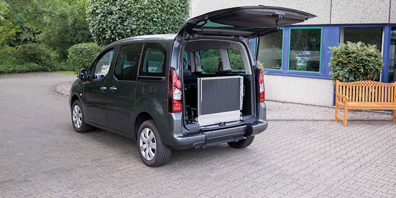Citroen Berlingo Rolli-In® Seitenansicht - Rampe oben Citroen Berlingo Rolli-In® Seitenansicht - Rampe oben