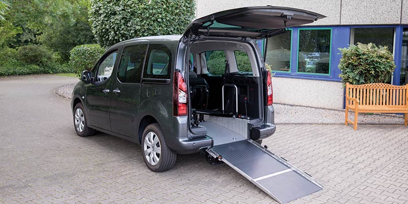 Citroen Berlingo Rolli-In® Seitenansicht - Rampe offen Citroen Berlingo Rolli-In® Seitenansicht - Rampe offen